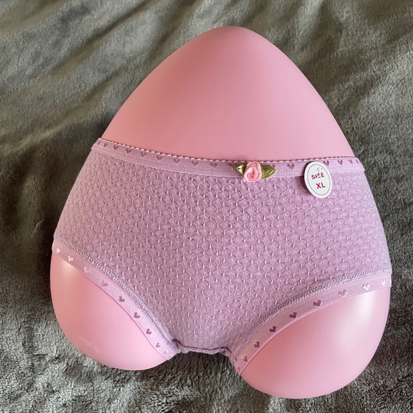 Bubble cotton, Waffle Cotton pastel coloured panties the Waist is 22" to 34" - Picture 1 of 5